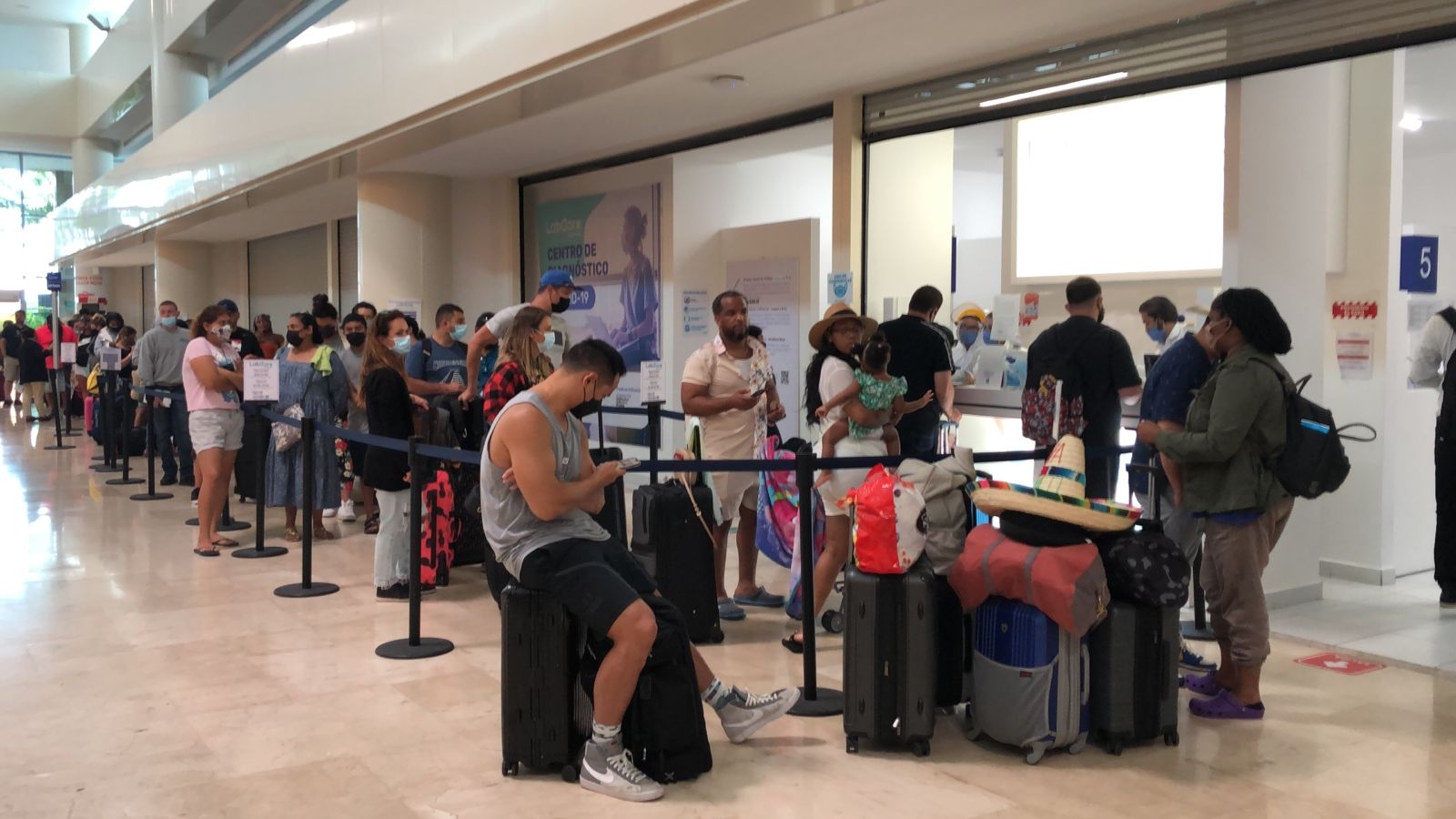 Del total de vuelos, el Aeropuerto Internacional de Cancún marcó para este día 262 aterrizajes Del total de vuelos, el Aeropuerto Internacional de Cancún marcó para este día 262 aterrizajes