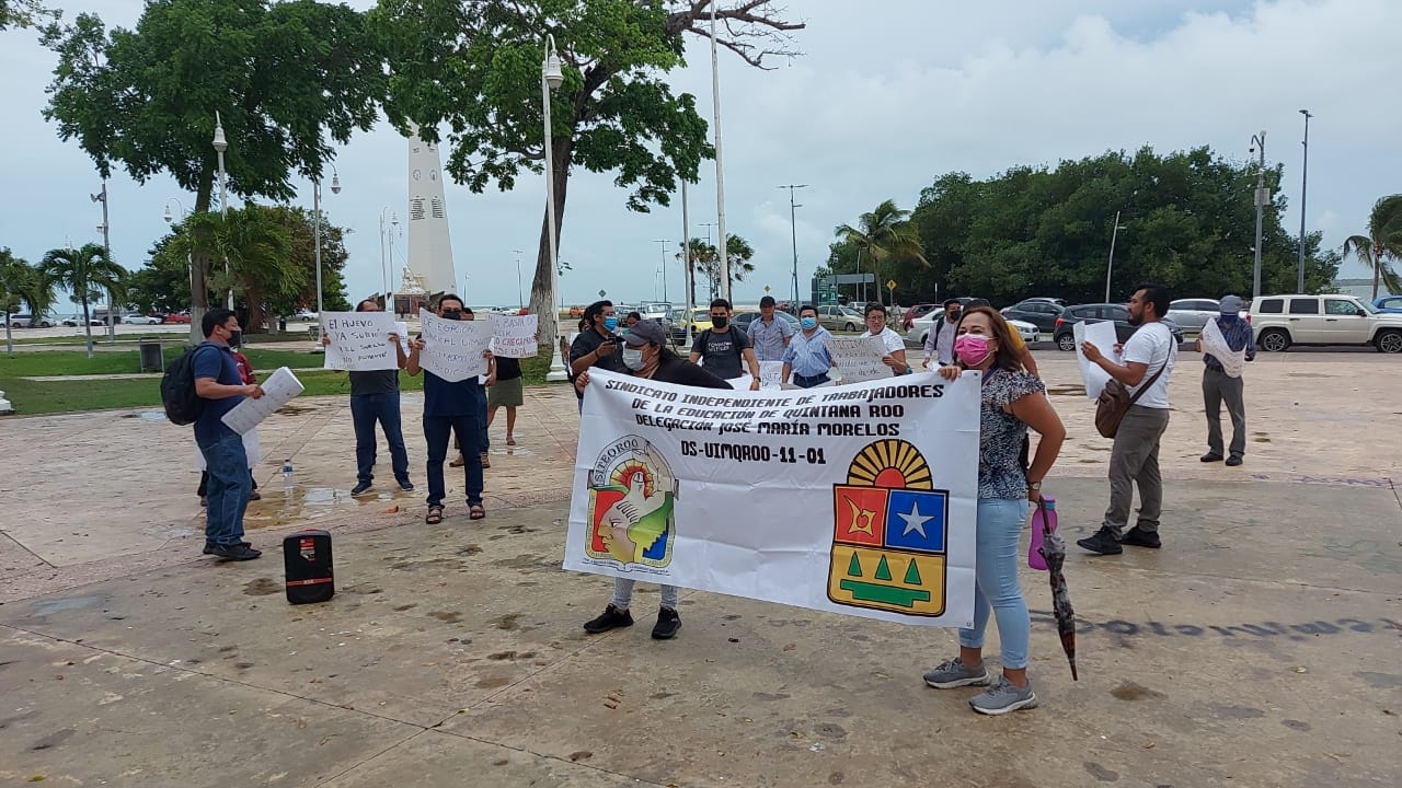 Las protestas son debido a la falta de apoyo del Gobierno de Quintana Roo con ambas instituciones y sus problemáticas denunciadas por personal docente y administrativo Las protestas son debido a la falta de apoyo del Gobierno de Quintana Roo con ambas instituciones y sus problemáticas denunciadas por personal docente y administrativo