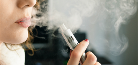 Senado avala reforma que prohíbe vapeadores y combate el uso ilícito de fentanilo