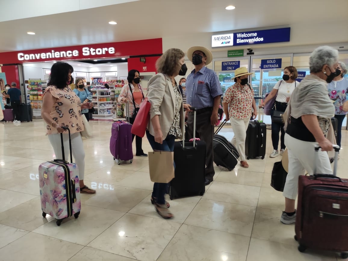 El aeropuerto de Mérida inició actividad este miércoles con los primeros vuelos con destino a la Ciudad de México