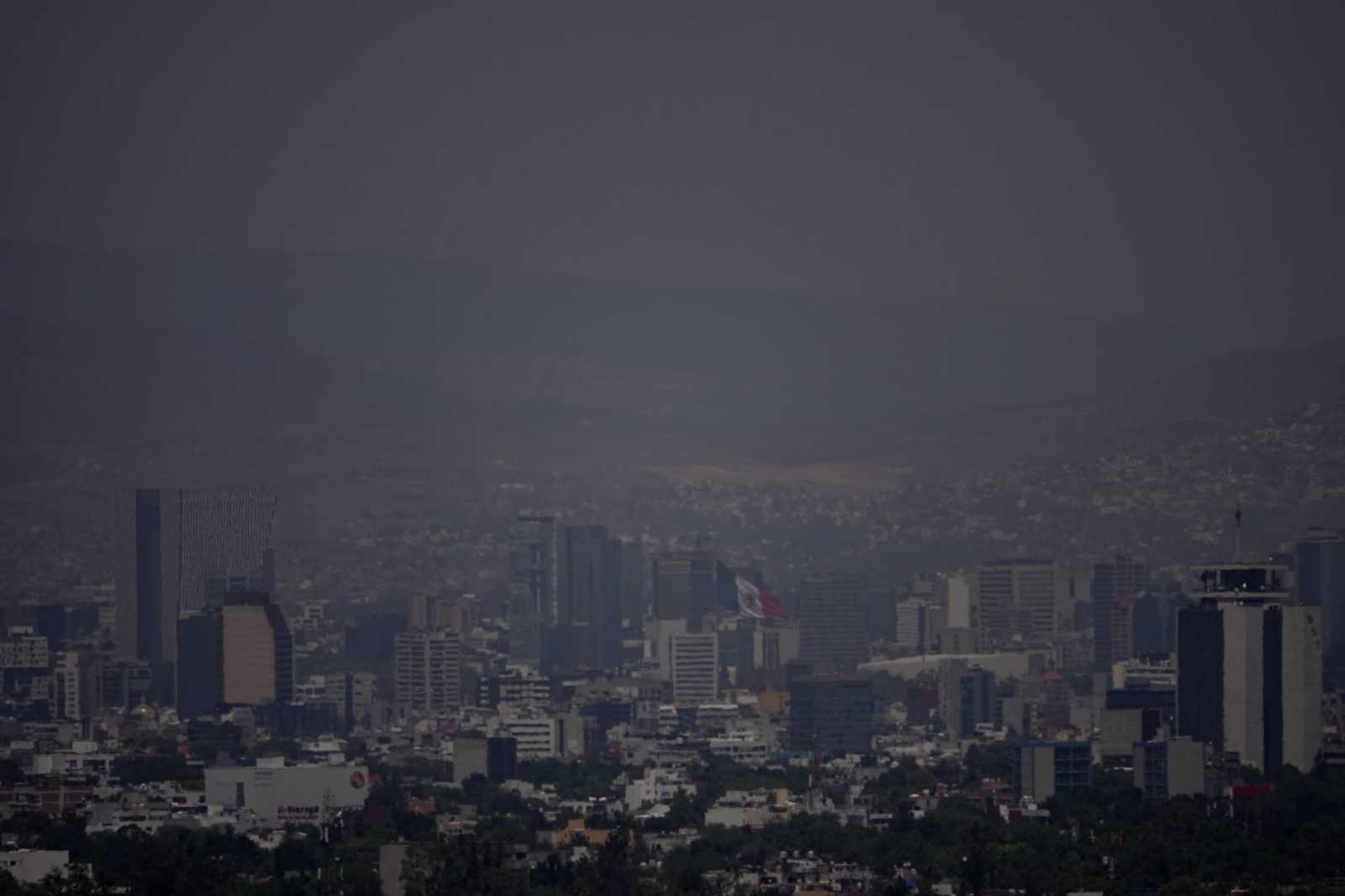 Las condiciones meteorológicas seguirán favoreciendo el estancamiento de los contaminantes precursores del ozono