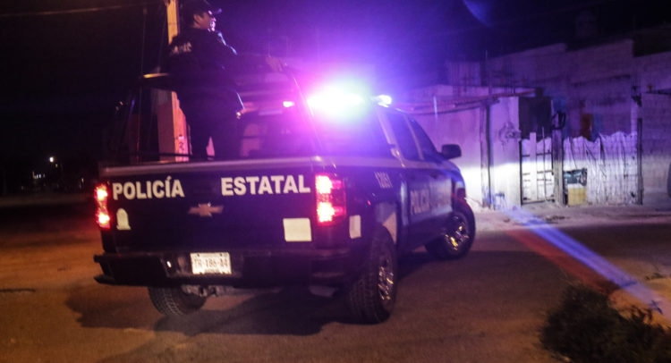 Policías de Michoacán quedaron grabados en el momento en el que disparan para lograr una detención