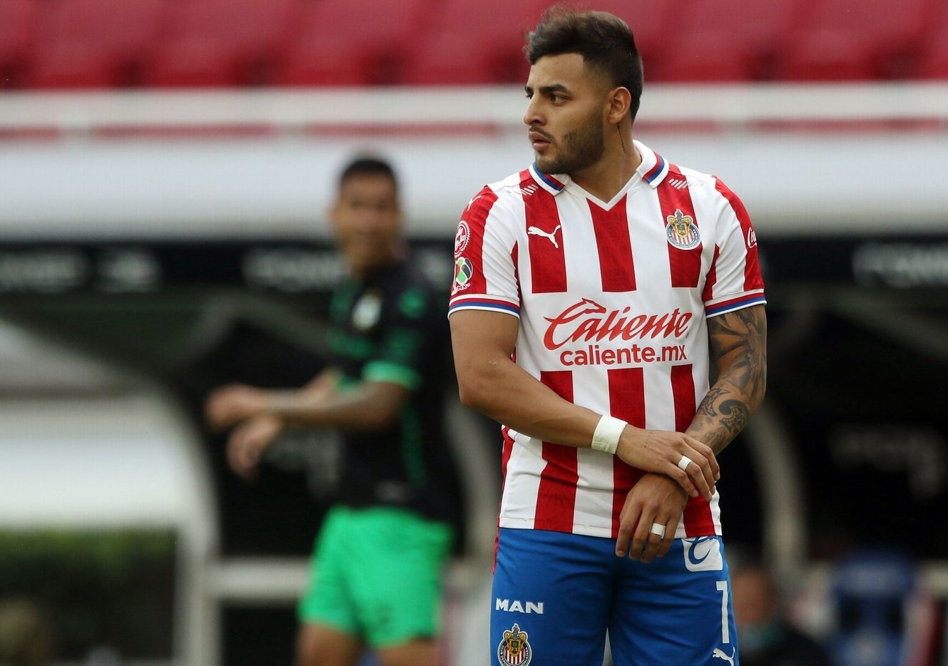 Alexis Vega llegó en el 2019 a Chivas donde se ha convertido en un referente dentro de la Liga MX