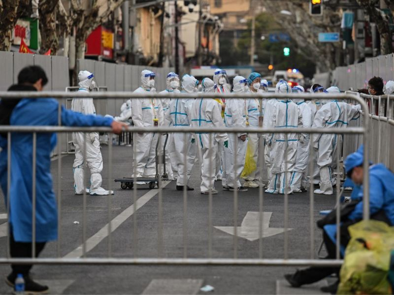 China reporta aumento en contagios y muertes por COVID-19 este jueves