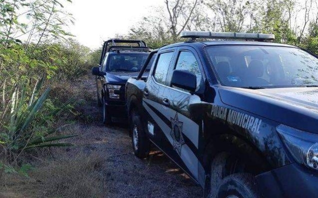 El cuerpo del hombre fue hallado por una persona que caminaba sobre la vereda El cuerpo del hombre fue hallado por una persona que caminaba sobre la vereda