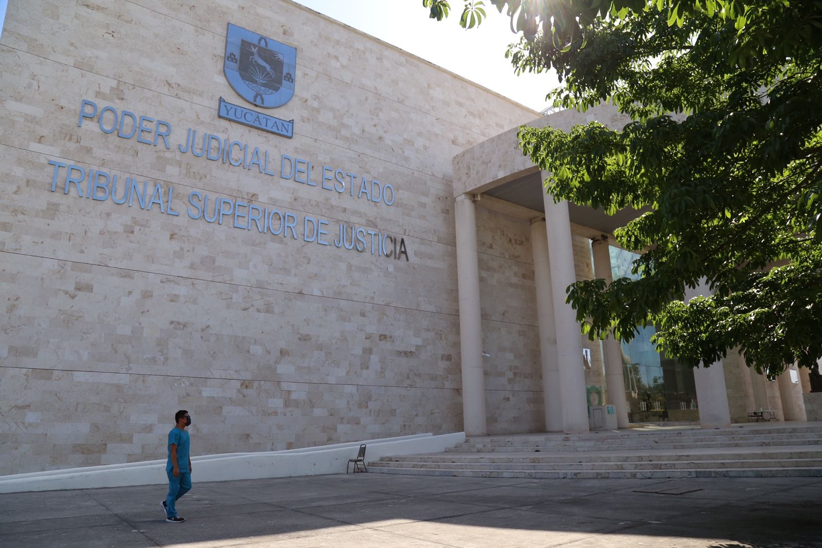 El Poder Judicial de Yucatán considera interponer una controversia constitucional contra el Congreso del estado El Poder Judicial de Yucatán considera interponer una controversia constitucional contra el Congreso del estado