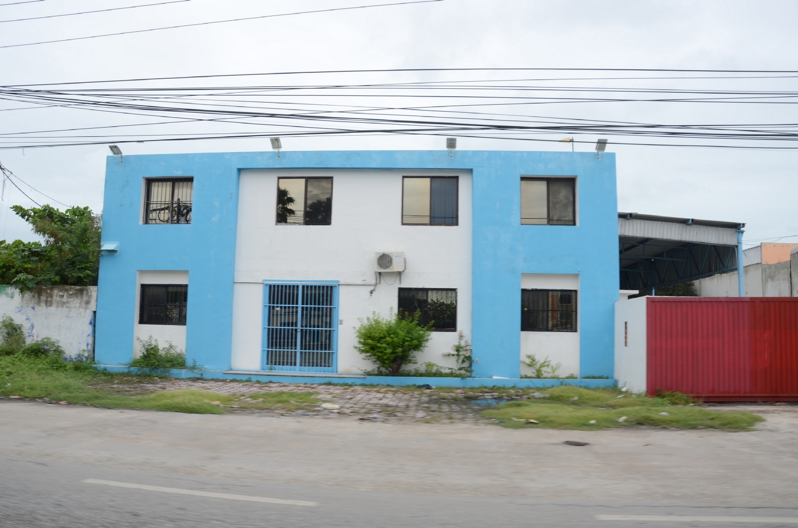 Construir unidades habitacionales en Ciudad del Carmen, de interés social, se complicó por la falta de reservas territoriales de los gobiernos estatal y municipal