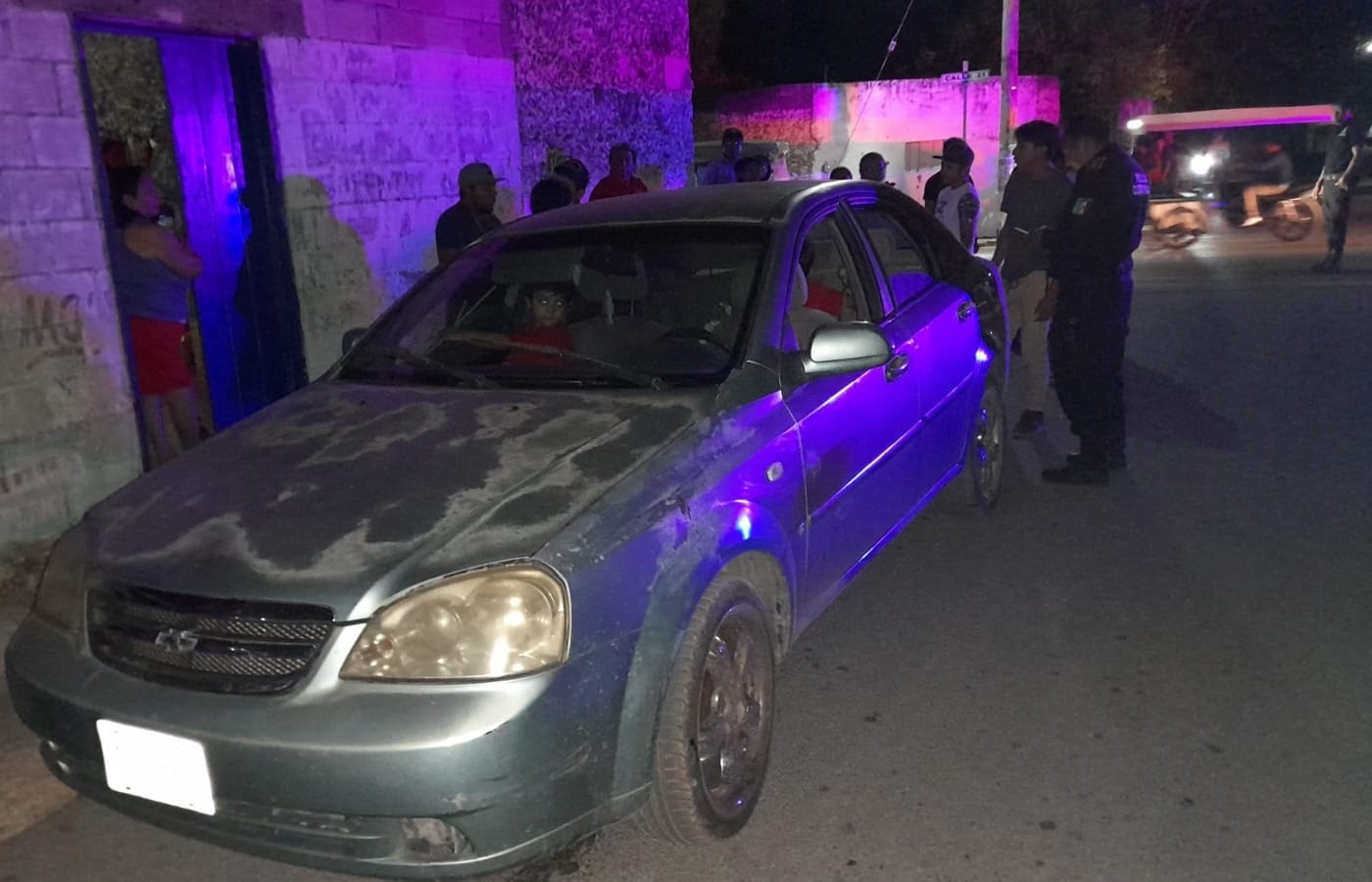 Al lugar llegó la Policía Municipal de Buctzotz para auxiliar al joven Al lugar llegó la Policía Municipal de Buctzotz para auxiliar al joven