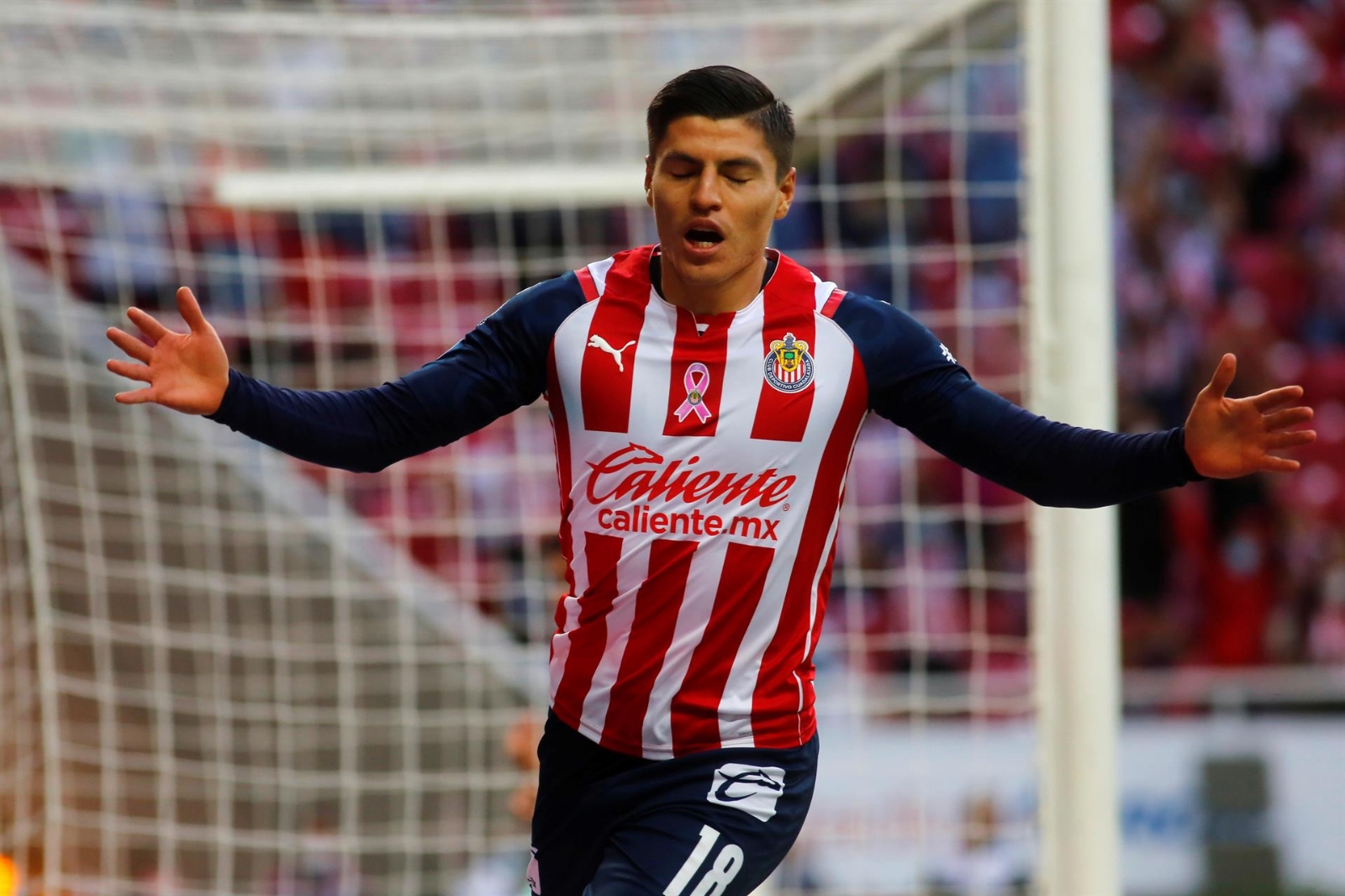 Ronaldo Cisneros sigue cosechando triunfos en la MLS con el Atlanta United tras dejar a Chivas ya la Liga MX Ronaldo Cisneros sigue cosechando triunfos en la MLS con el Atlanta United tras dejar a Chivas ya la Liga MX