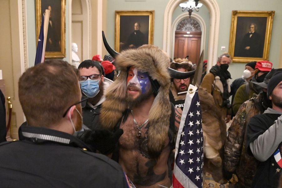 Durante el 2021, simpatizantes de Donald Trump irrumpieron y tomaron el Capitolio de Estados Unidos