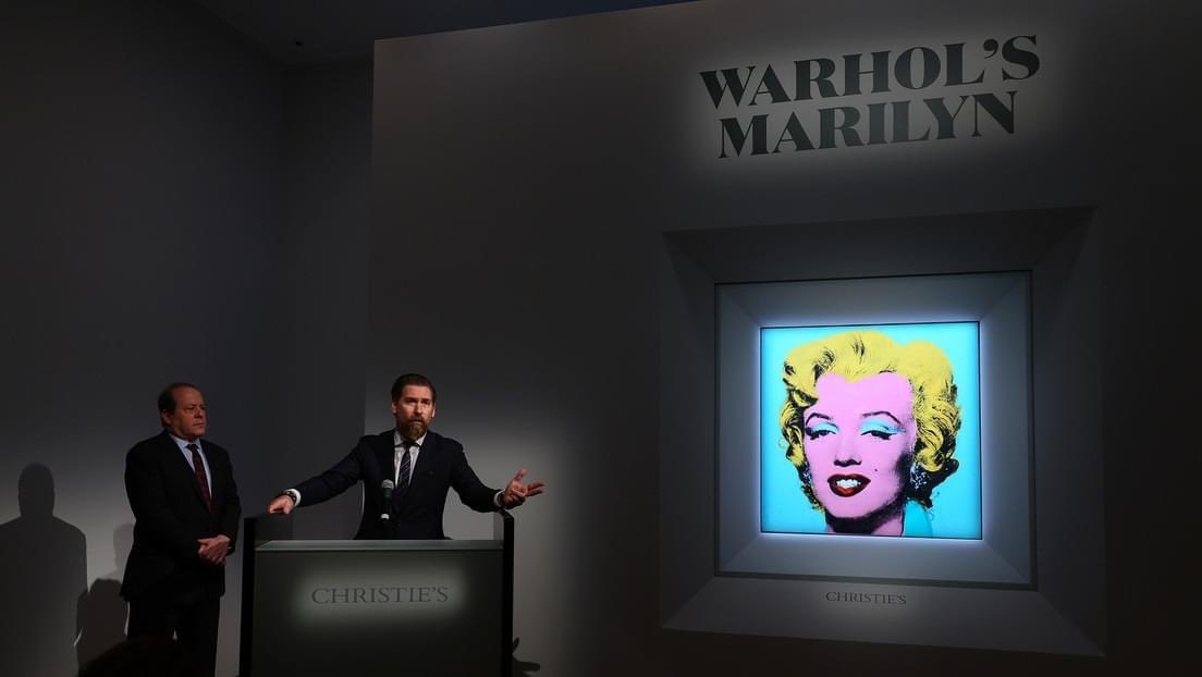 La pintura de Marilyn de Andy Warhol fue vendida en casi 200 millones de dólares en Nueva York La pintura de Marilyn de Andy Warhol fue vendida en casi 200 millones de dólares en Nueva York