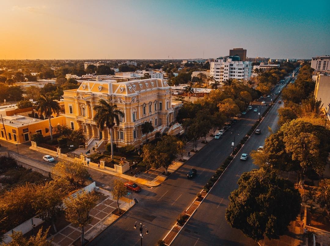 La avenida se nombró así en honor al fundador de Mérida