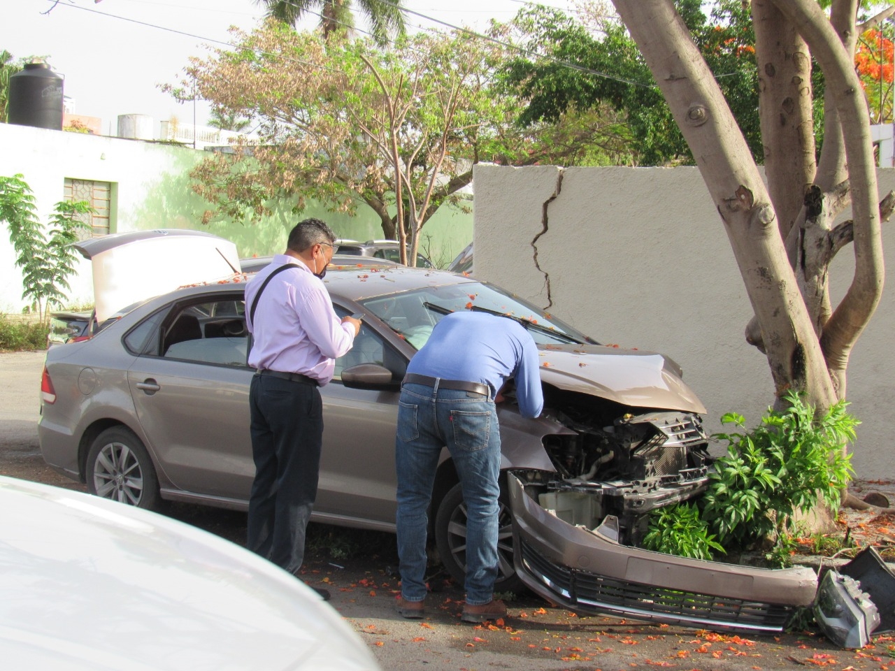 Las aseguradoras llegaron al lugar para deslindar responsabilidades