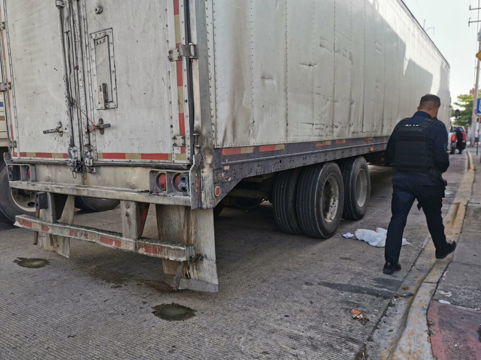 El conductor argumento venir desde la ciudad de Cancún, Quintana Roo con desperdicios de alimentos