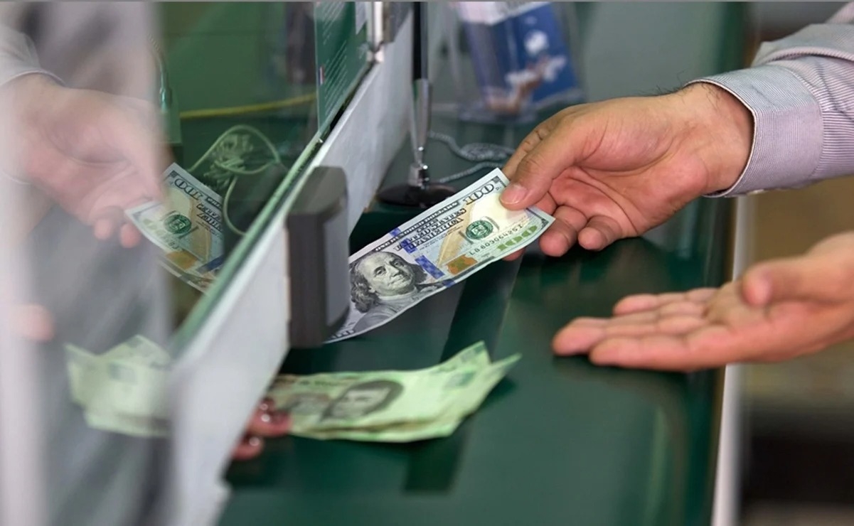 En los últimos días el peso a tomado fuerza frente al dólar. Foto: Especial