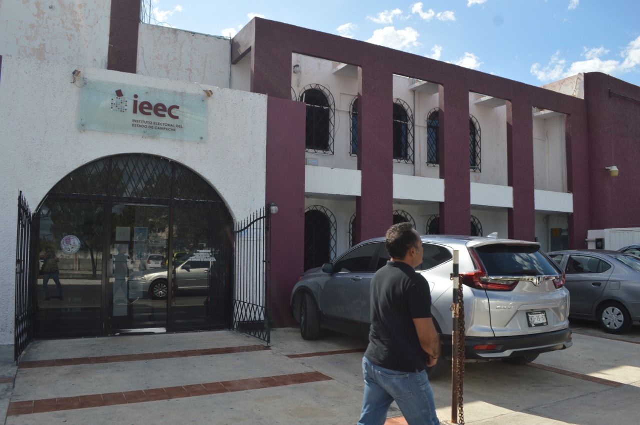 La Presidente del IEEC declaró que la institución podría desaparecer por complicaciones económicas. Foto: Por Esto!