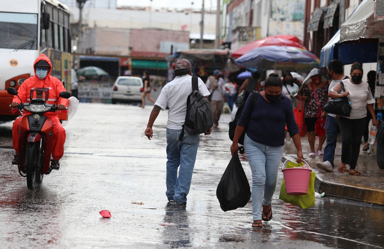Se esperan lluvias y temperaturas calurosas durante este miércoles