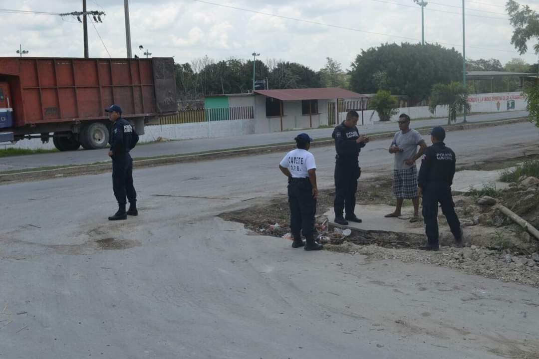 El cuerpo del hombre ejecutado en el poblado Javier Rojo Gómez fue llevado al Semefo de Chetumal El cuerpo del hombre ejecutado en el poblado Javier Rojo Gómez fue llevado al Semefo de Chetumal