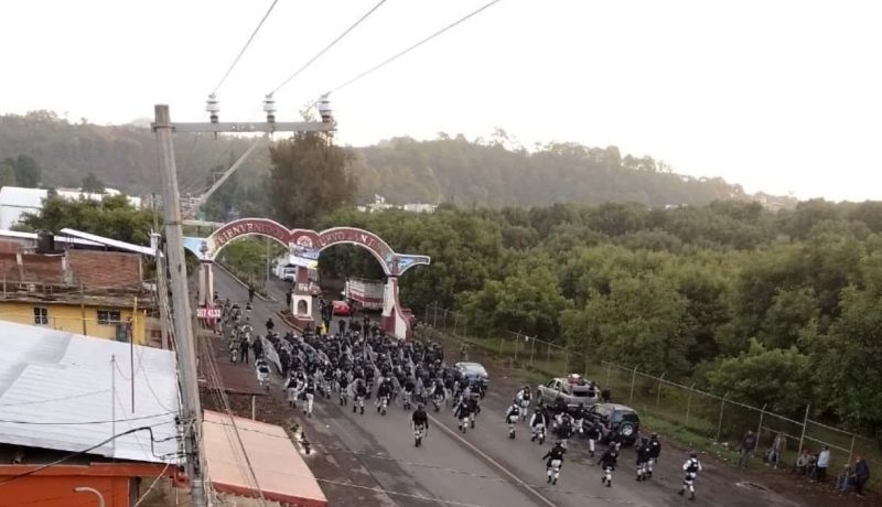 Delincuentes se apoderaron de 14 vehículos para generar bloqueos y algunas de las unidades fueron quemadas