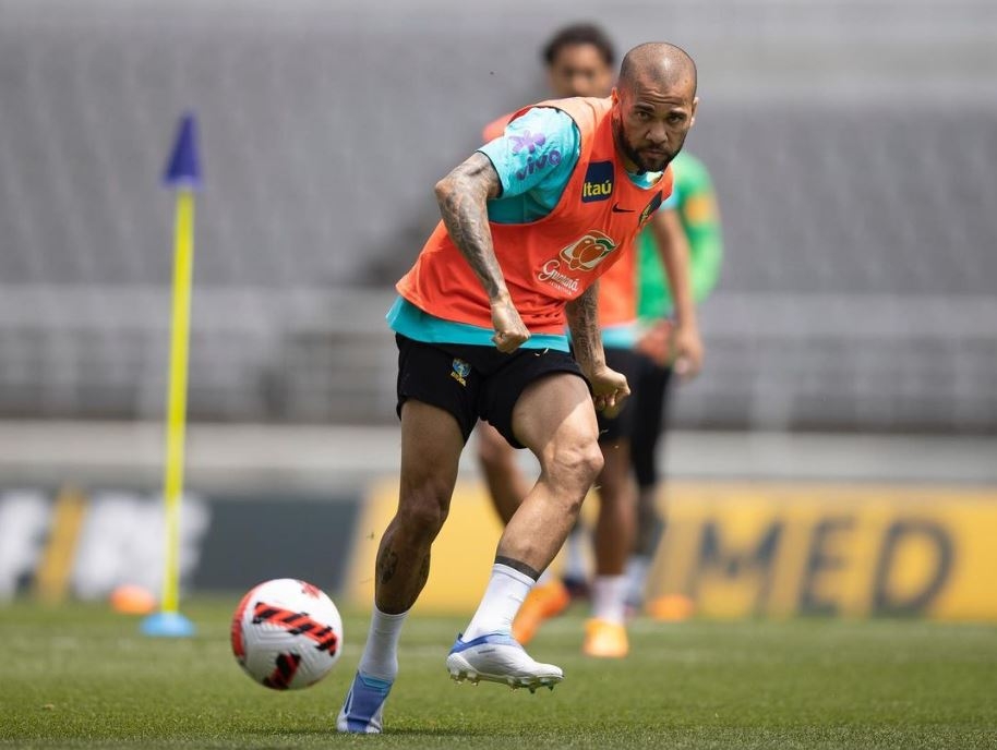 Dani Alves podría formar parte del equipo de Brasil en Qatar 2022 Dani Alves podría formar parte del equipo de Brasil en Qatar 2022