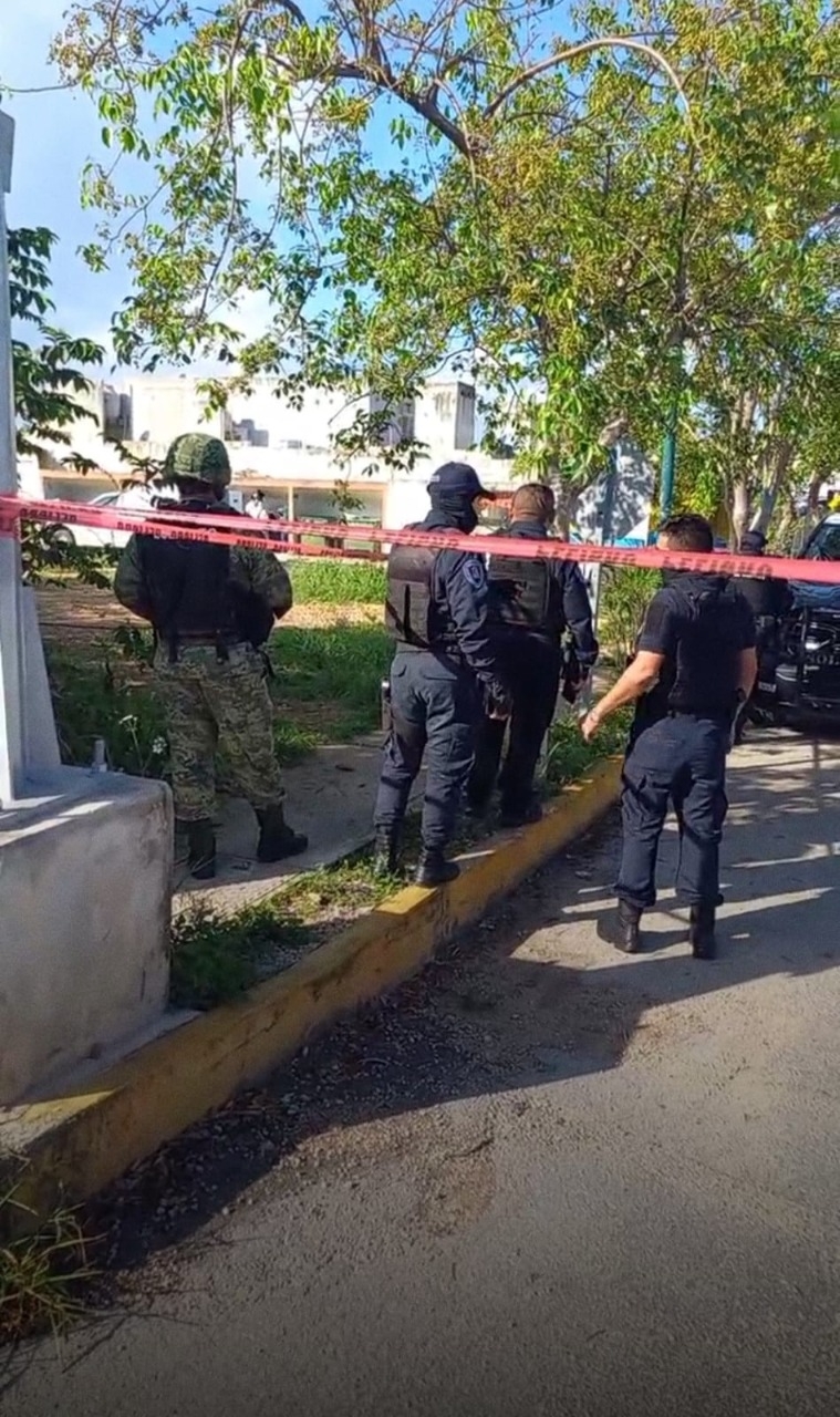 Al lugar llegaron elementos judiciales, quienes acordonaron el área