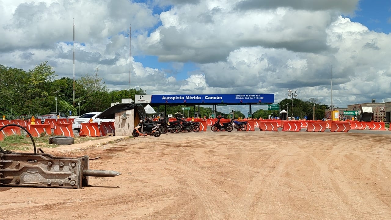 En la caseta de cobro Chichén Itzá se llevan a cabo trabajos complementarios
