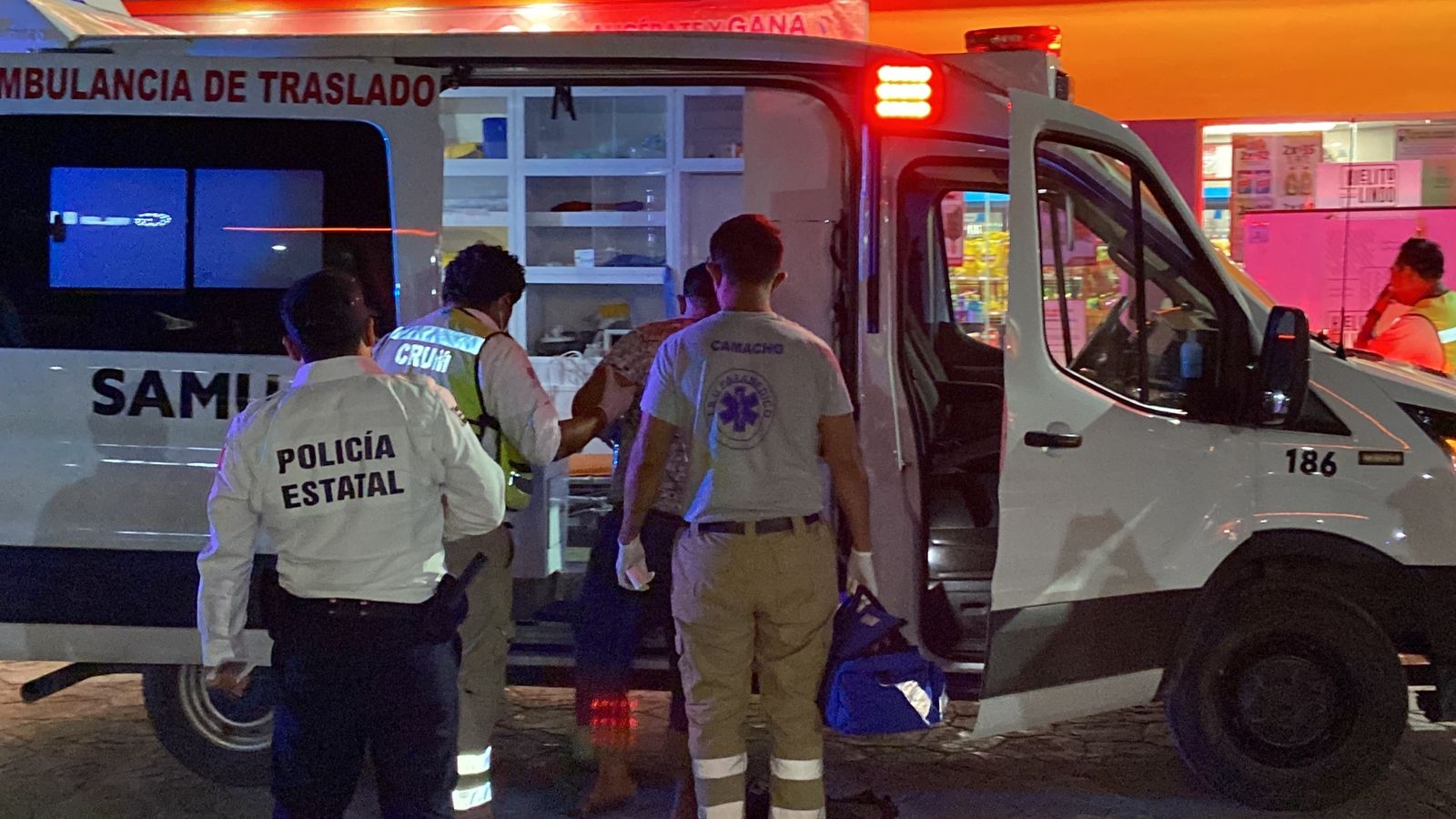 La víctima aprovechó una distracción de sus agresores para huir y albergarse en una gasolinera