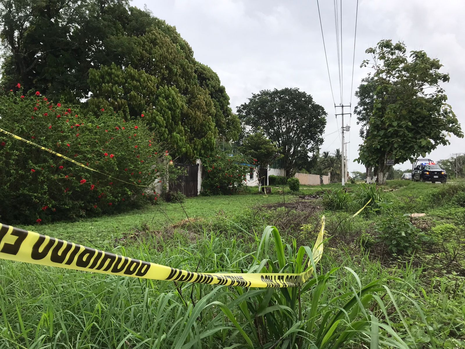 En el lugar y zonas aledañas se montó un operativo con elementos policiales En el lugar y zonas aledañas se montó un operativo con elementos policiales