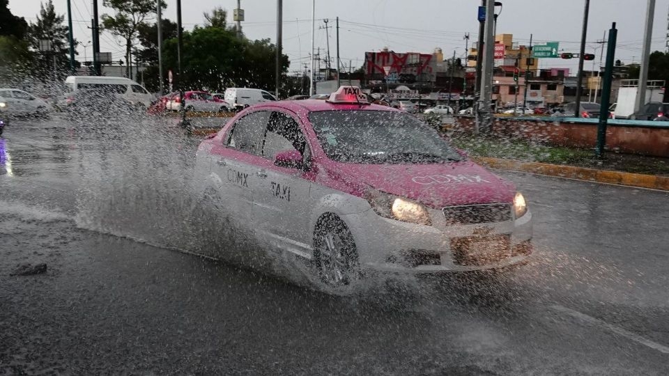 Continuará el temporal de lluvias torrenciales en Guerrero, y puntuales intensas en Michoacán, Oaxaca, Puebla y Veracruz Continuará el temporal de lluvias torrenciales en Guerrero, y puntuales intensas en Michoacán, Oaxaca, Puebla y Veracruz