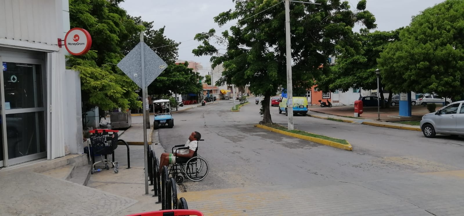 Apagón peninsular afecta actividades en Isla Mujeres