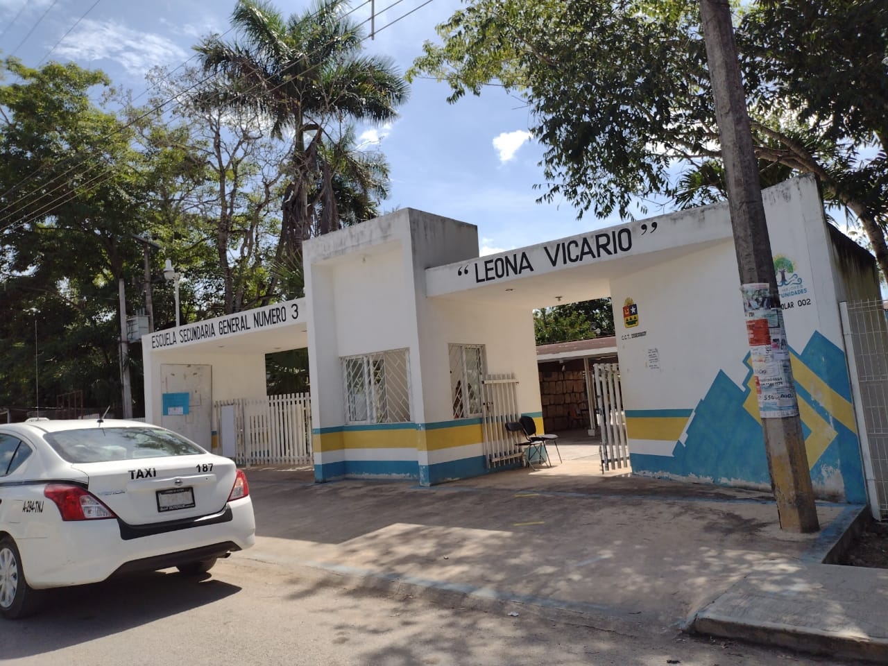 Maestros de Felipe Carrillo Puerto rechazan nueva modalidad en proceso de cambio de escuela