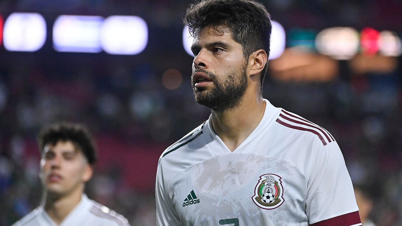 El Club América hizo oficial este viernes el fichaje de Néstor Araujo, su segundo refuerzo de cara al Apertura 2022 El Club América hizo oficial este viernes el fichaje de Néstor Araujo, su segundo refuerzo de cara al Apertura 2022