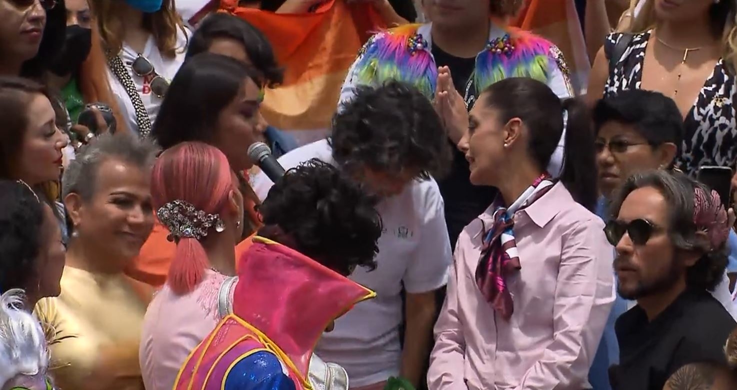 Claudia Sheinbaum acudió a la Marcha LGBT+ en CDMX