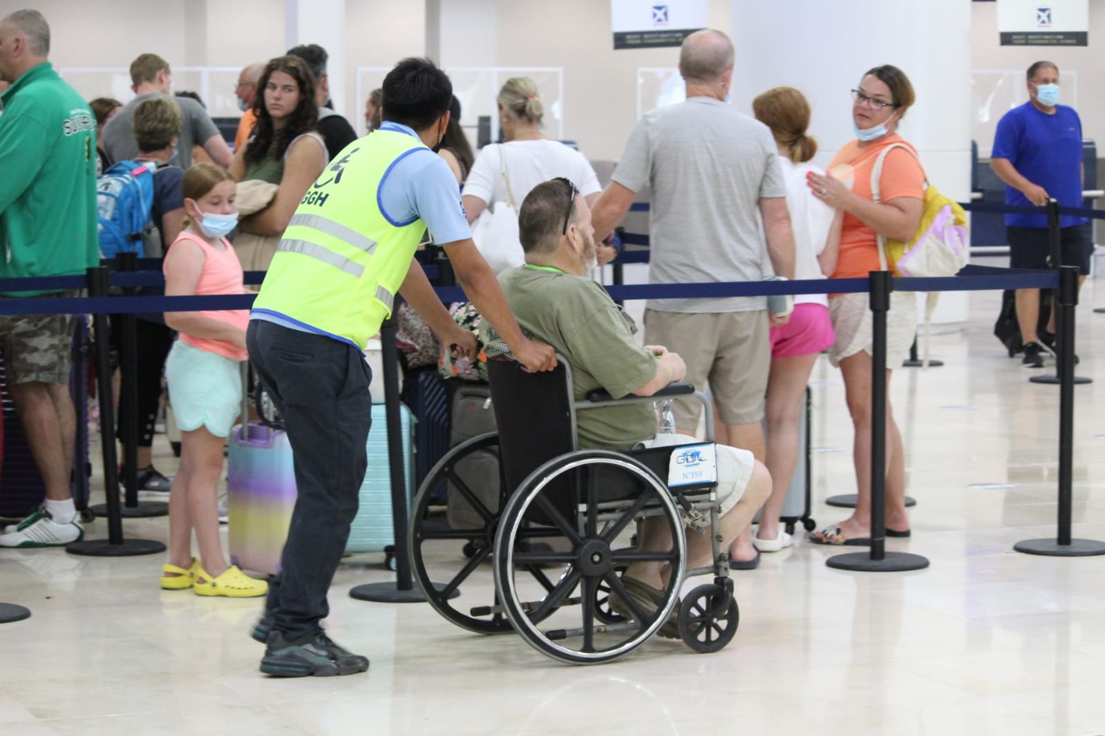 El hombre tuvo que ser trasladado para una revisión médica