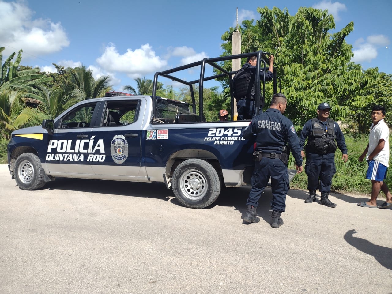 Al lugar arribaron elementos de la Policía Quintana Roo ante el llamado de los vecinos Al lugar arribaron elementos de la Policía Quintana Roo ante el llamado de los vecinos