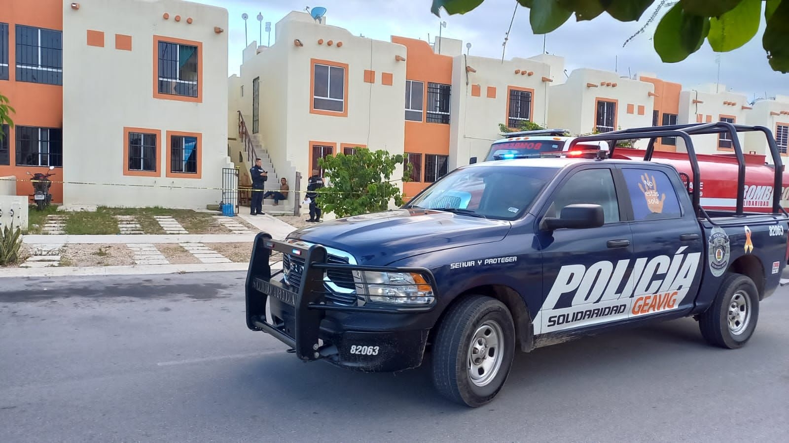 El fuego se propagó rápidamente en la habitación donde la niña de tres años dormía, por lo que no pudo ser rescatada por los bomberos en Playa del Carmen El fuego se propagó rápidamente en la habitación donde la niña de tres años dormía, por lo que no pudo ser rescatada por los bomberos en Playa del Carmen