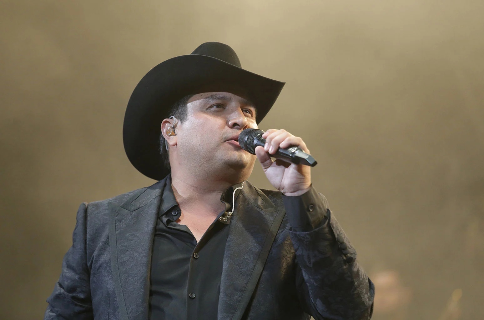 Julión Álvarez y su familia se encuentran bien, menciona en el comunicado Julión Álvarez y su familia se encuentran bien, menciona en el comunicado