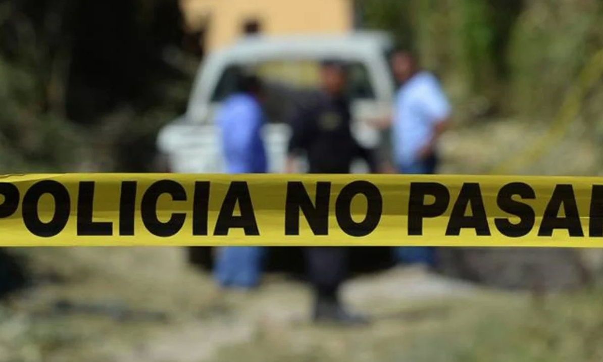 ¡Macabro! Abandonan pierna y pelvis de un cuerpo en la Región 260 en Cancún