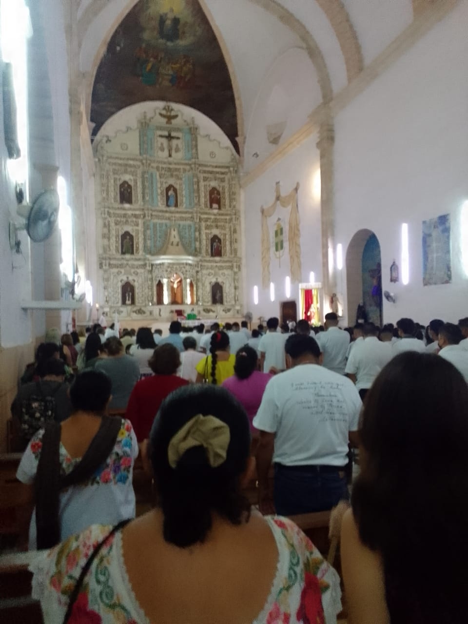 Realizan misa de acción de gracias a egresados de secundaria en Yucatán Realizan misa de acción de gracias a egresados de secundaria en Yucatán