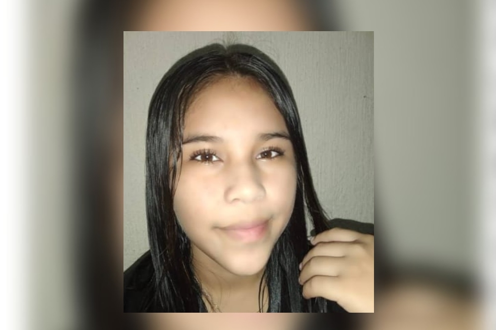 Naomi Fernanda Flores Puga, adolescente extraviada en Cancún, no cuenta con señas particulares, según datos que familiares brindaron a la FGE Quintana Roo Naomi Fernanda Flores Puga, adolescente extraviada en Cancún, no cuenta con señas particulares, según datos que familiares brindaron a la FGE Quintana Roo