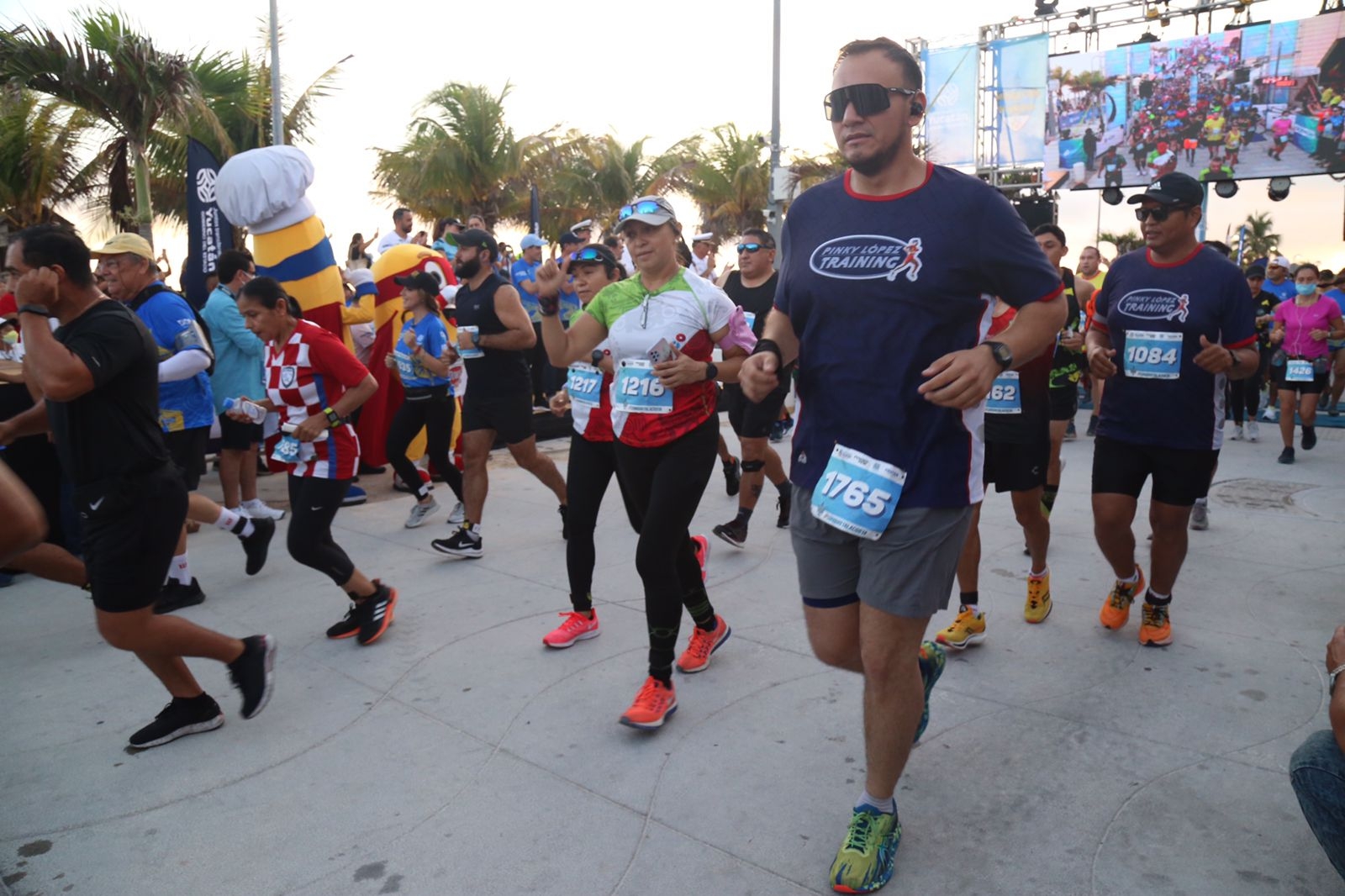 Maratón de la Marina en Progreso estrenó nueva ruta con más de mil 200 corredores