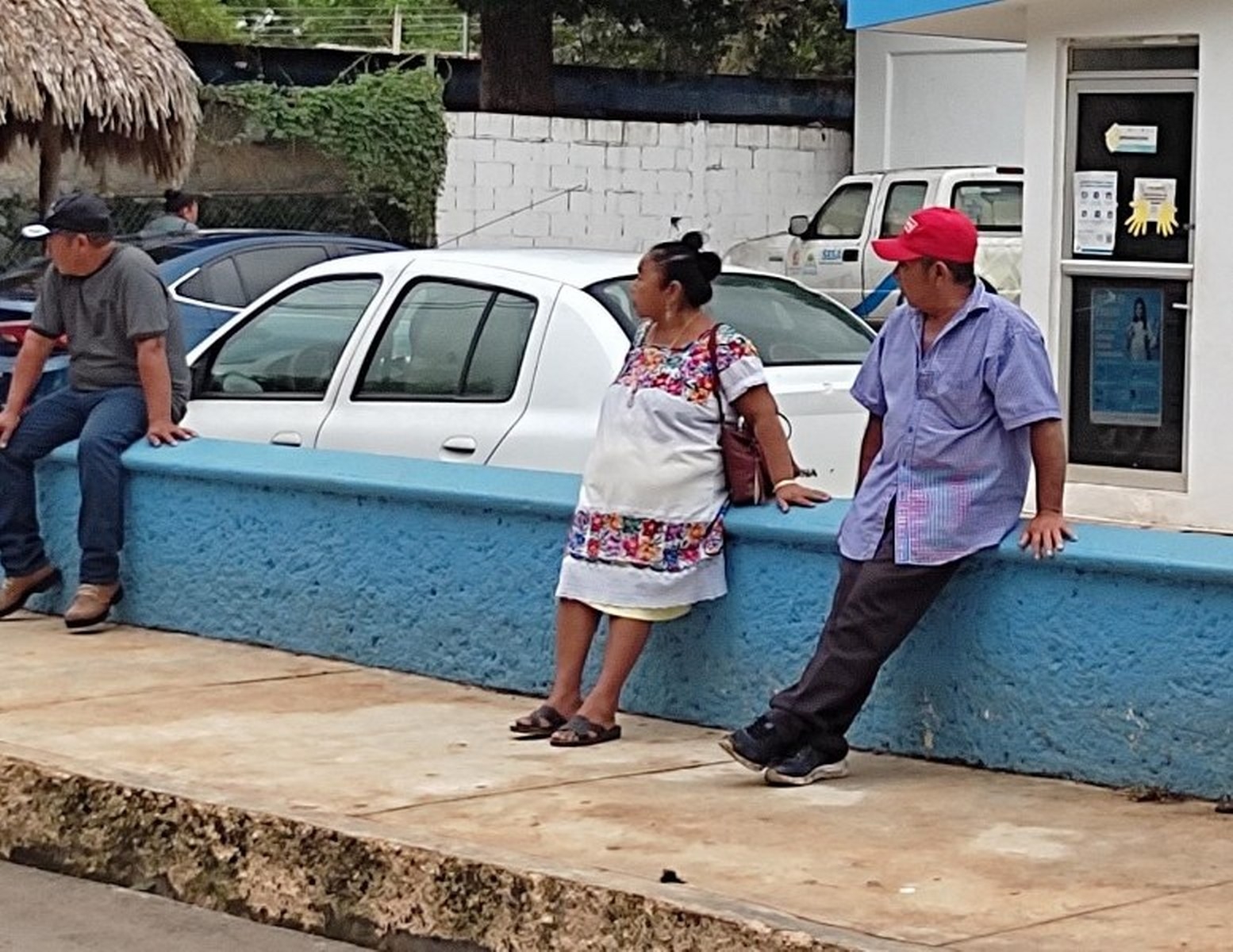Autoridades sanitarias afirman que en la Zona Maya bajaron la guardia y ya no usan cubrebocas Autoridades sanitarias afirman que en la Zona Maya bajaron la guardia y ya no usan cubrebocas