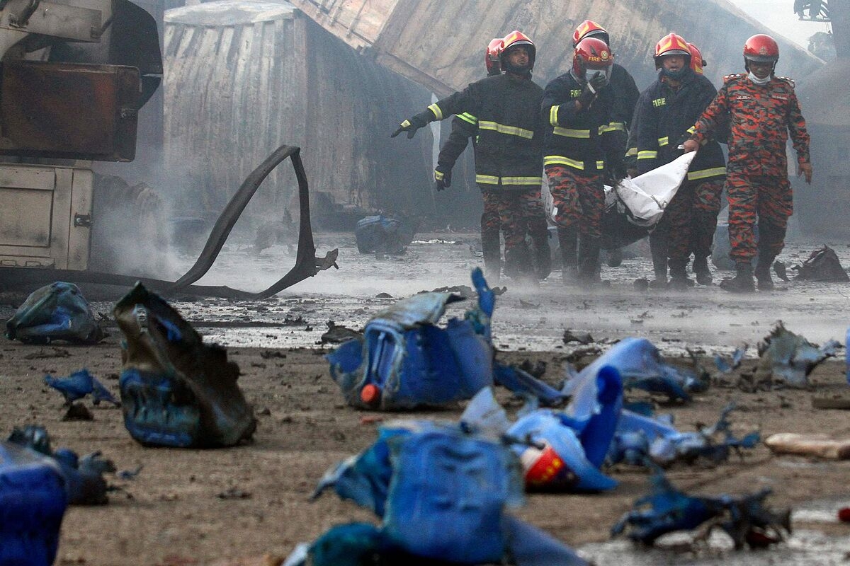 La explosión en Bangladesh dejó como saldo 29 personas muertas y más de 200 heridos La explosión en Bangladesh dejó como saldo 29 personas muertas y más de 200 heridos