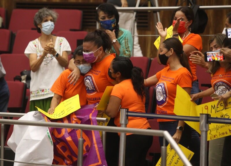 Congreso de Yucatán aprueba por unanimidad la Ley contra la Violencia Vicaria