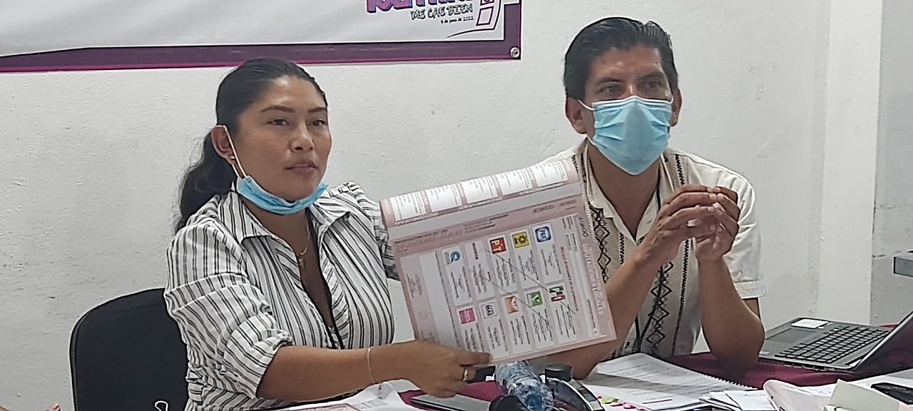 Durante esta noche continuara el reconteo de votos en el Distrito 10. Foto: Iqroo