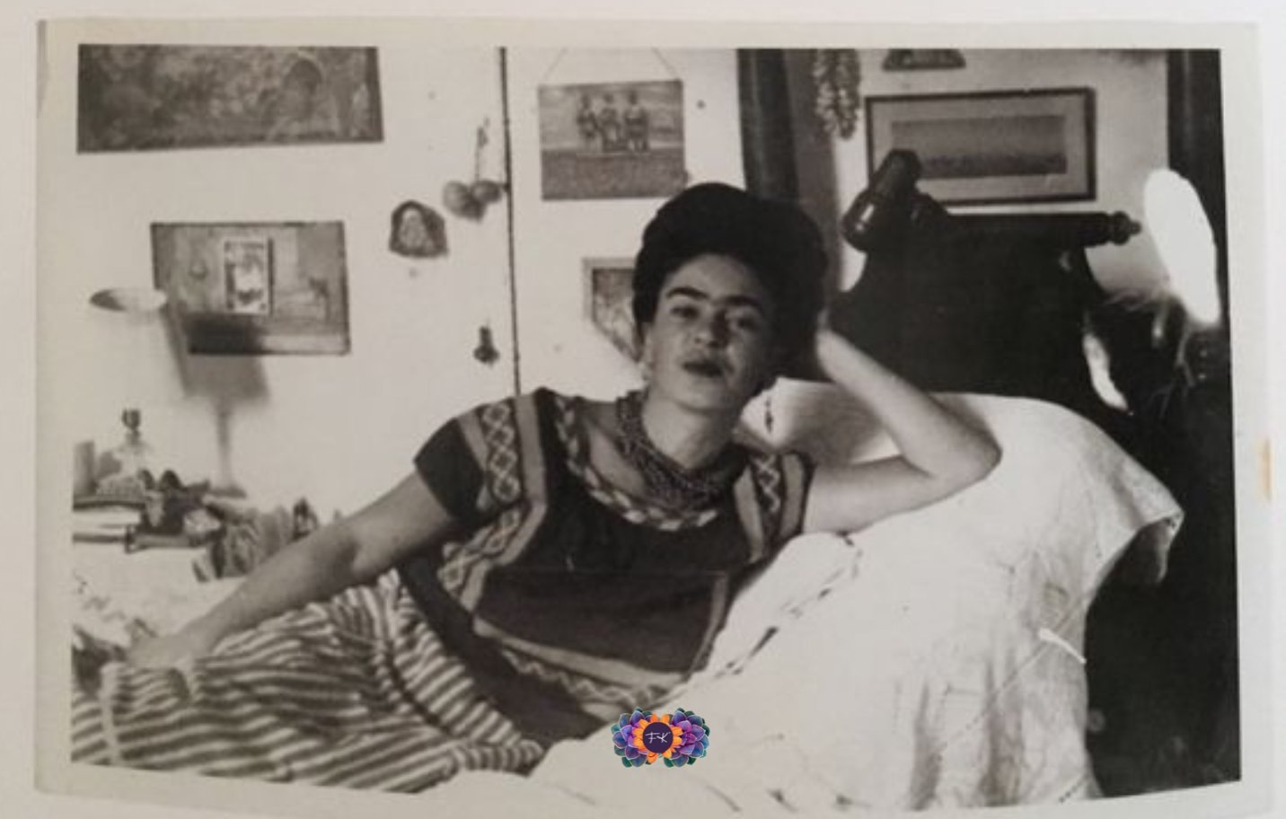 A los seis años de edad Frida Kahlo enfermó de poliomielitis y a los 18 sufrió un terrible accidente vial A los seis años de edad Frida Kahlo enfermó de poliomielitis y a los 18 sufrió un terrible accidente vial
