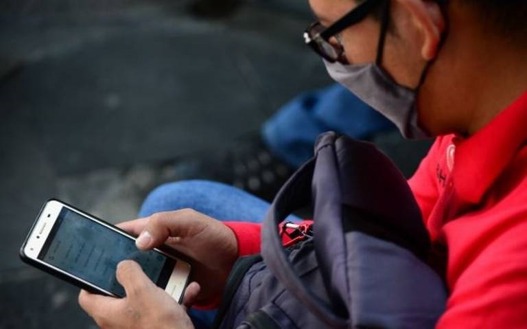 La población joven es el sector que más usa el servicio de internet por trabajos de escuela.