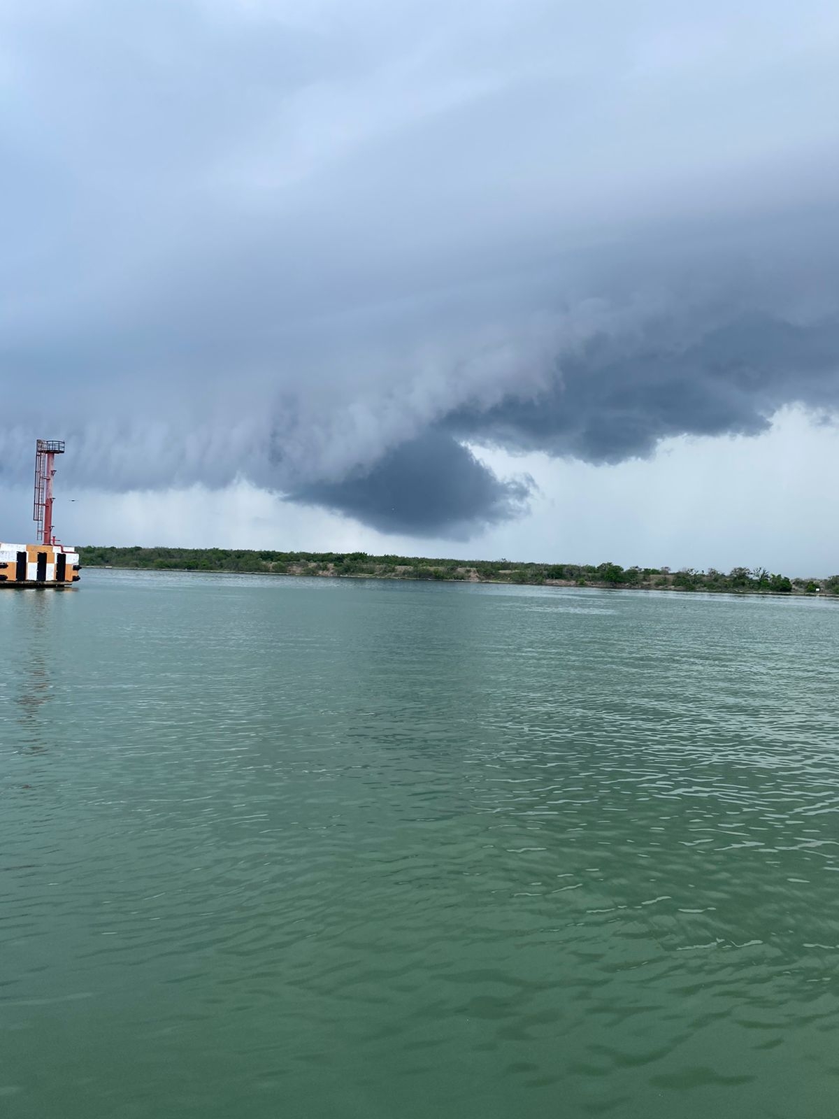 increíble 'Nube Cinturón' causa asombro y temor en Tamaulipas: VIDEO