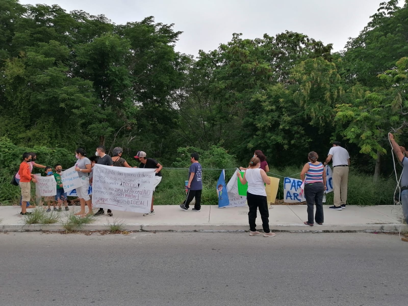 Manifestantes piden detener construcción del cuartel para la base militar en Mérida: EN VIVO
