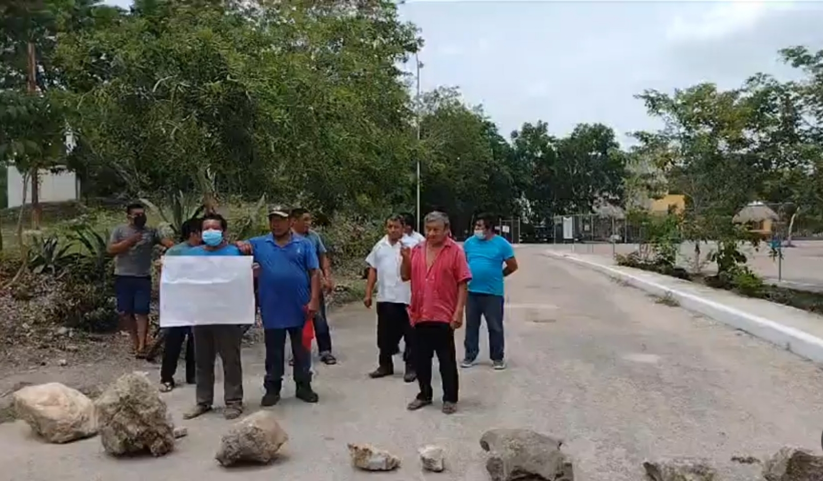 Presuntamente, el grupo inconforme que intenta presionar al patronato Cultur para poder rentar chalecos salvavidas Presuntamente, el grupo inconforme que intenta presionar al patronato Cultur para poder rentar chalecos salvavidas